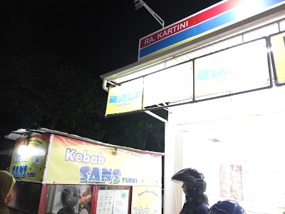 Photos of Indomaret R.A. Kartini Kunden