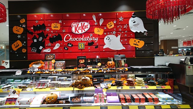 Kit Kat Chocolatory Daimaru Tokyo Branch