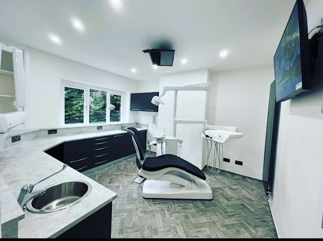 https://www.londondenturecare.com/?utm_source=GMB&utm_medium=organic&utm_campaign=office