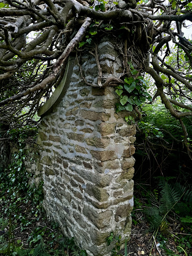Old Stone Gate