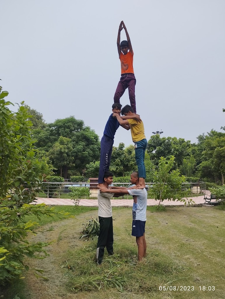 Roy Power Yoga Center At Green Park Huda Sec 12