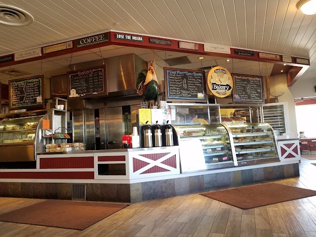 FarmHouse Cafe & Bakery