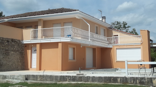 Photo n°1 de M & J FAÇADES à Galgan (Peintre en bâtiment)