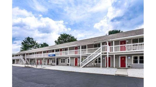 Travelodge by Wyndham Great Barrington Berkshires - Thumbnail