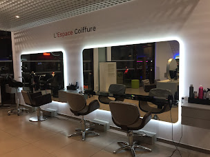 Photo n°10 de Yzatis Coiffure à Toulouse (Salon de coiffure)