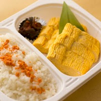 名物からあげ&にぎりたておむすび べんとう屋 縁むすび