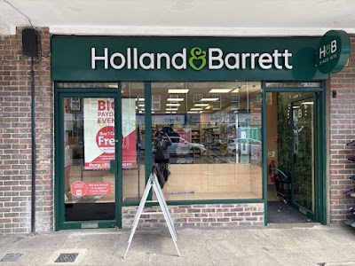 Holland & Barrett - New Milton