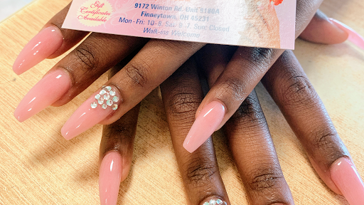 NK nails - Visual