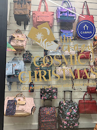 Photo n°4 de Comptoir de la Maroquinerie Le à Beynost (Magasin de maroquinerie)