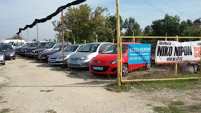 car-dealer
