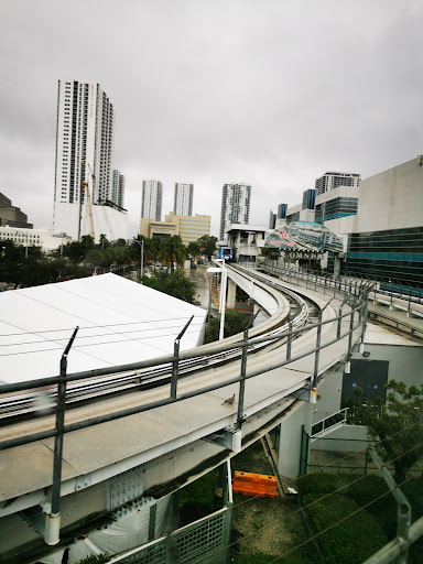 Brickell Station - Visual