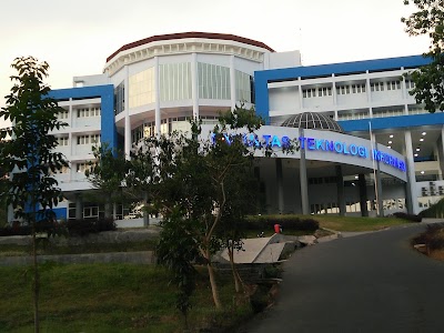 Photos of Kampus FTI UKSW