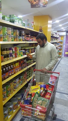 Save’ n Save Cash & Carry One Unit Chowk Bahawalpur