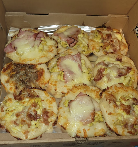 Savastano's Bakery & Pizzeria - Thumbnail