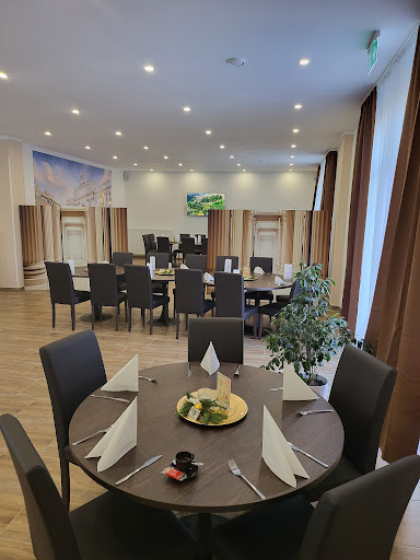 Ristorante & Gelateria PAZZA