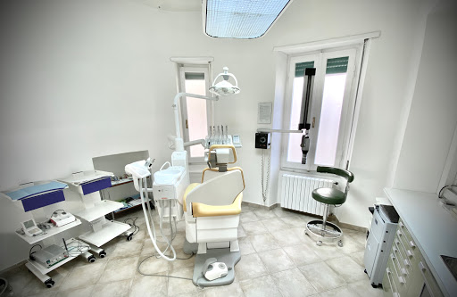 Studio Dentistico Dott. Enrico Mollica - Thumbnail