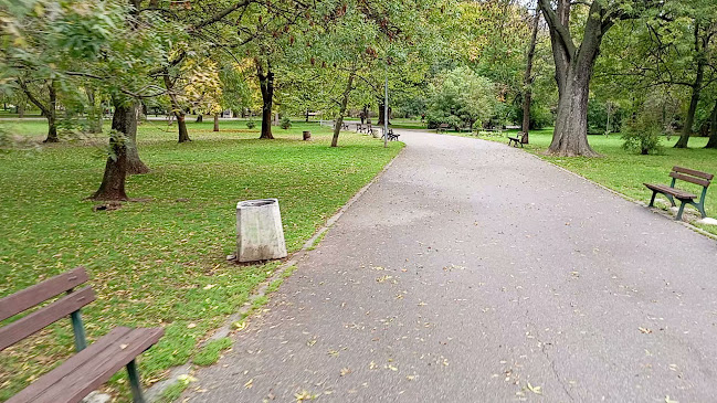 Парк „Света Троица“