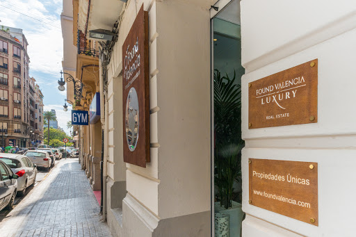 Found Valencia Real Estate