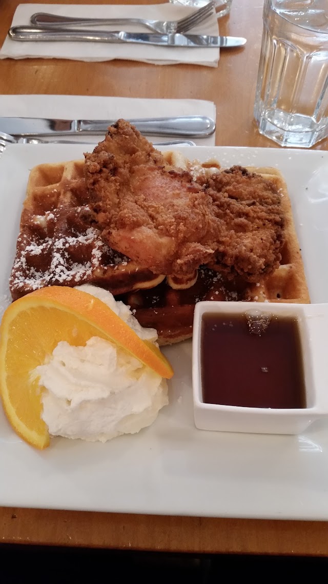 The Combine Eatery