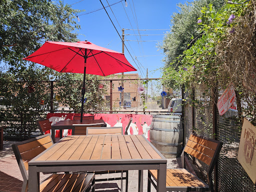 The Main Ingredient Ale House & Cafe - Thumbnail