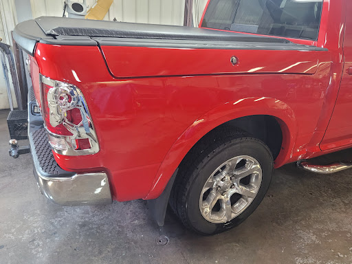 Doug Smart Auto Body - Thumbnail