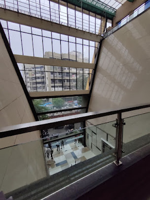 Af1qippte21tmwd3uxgboggbr Nqb6amqhp3eozdyymb=s406 K No