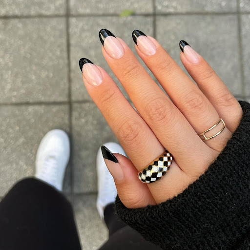 YOUR NAILS Nagelstudio - Thumbnail