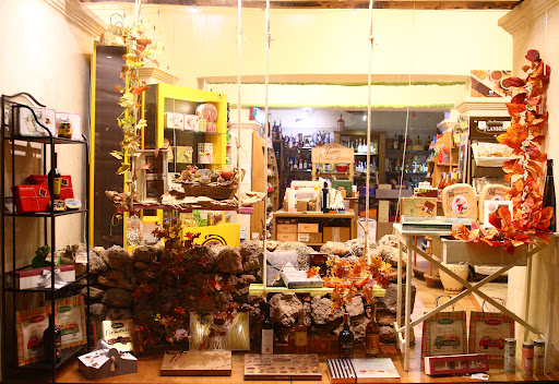 Enoteca Cioccolateria Cannaturie