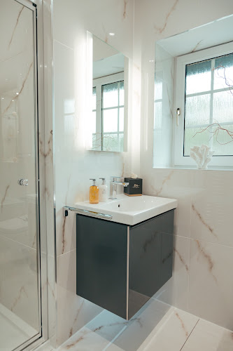 Comments and reviews of Vizzini Bathrooms, Kitchens & Bedrooms