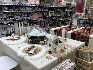 Photo n°16 de Centrakor / Zoé Confetti Bain de Bretagne à Bain-de-Bretagne (Magasin d'ameublement d'extérieur)