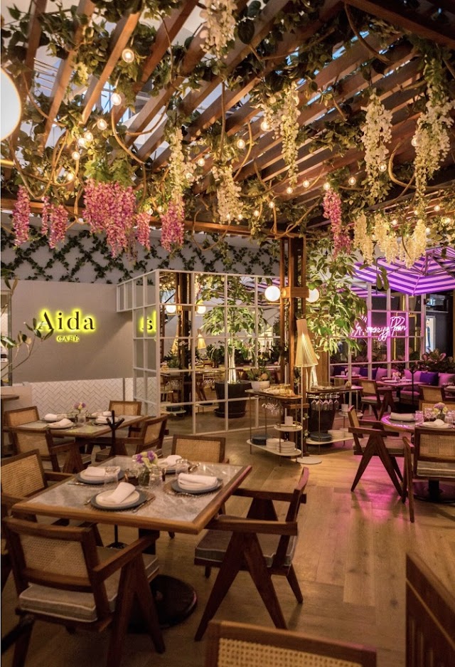 Aida Café