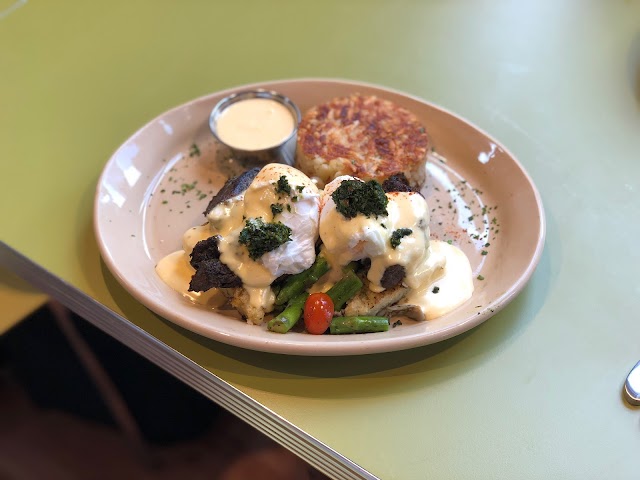 Snooze an A.M. Eatery