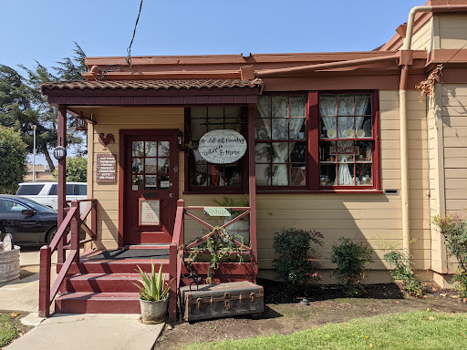 A Lil' Bit Country Gallery - United States
