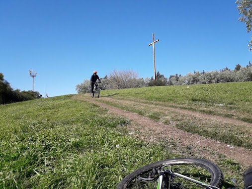 Montaña De La Cruz, Author: Mayra Llerena