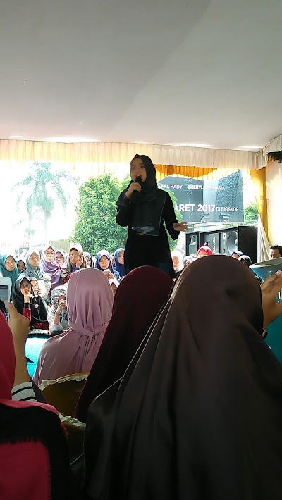 Photos of Lapangan Pelita