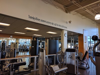 Sports & Fitness Center