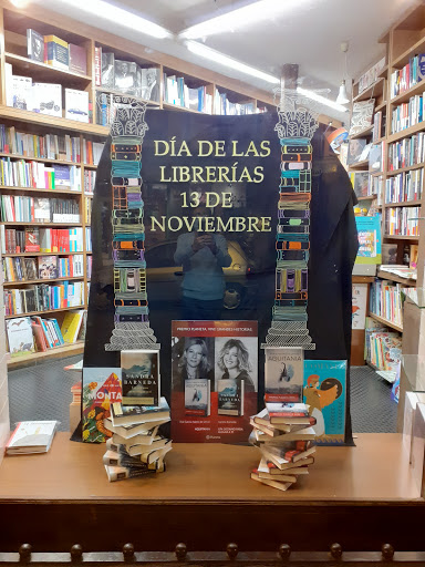 Librería Punto y Línea