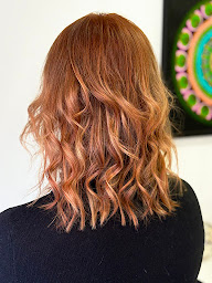 Photo n°5 de Nuances à L'Étang-la-Ville (Salon de coiffure)