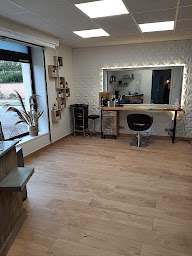 Photo n°6 de H.C HAIR à Balan (Salon de coiffure)