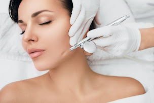 Photo n°24 de INSTITUT A CORPS BEAUTE NANCY Épilation Définitive LASER Centre de Minceur Cryolipolyse Soin visage Hydrafacial Jet peel Hifu à Nancy (Centre d'amincissement)