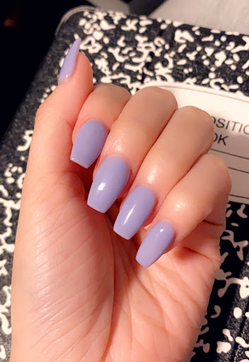 Young Nails - Thumbnail