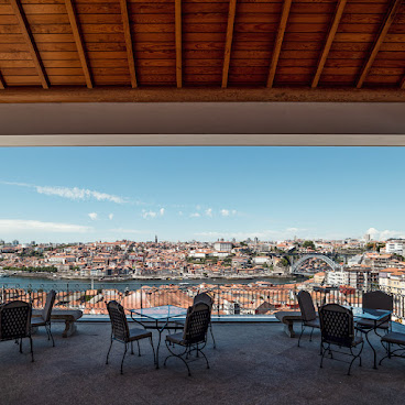 Dick´s Bar & Bistro by null