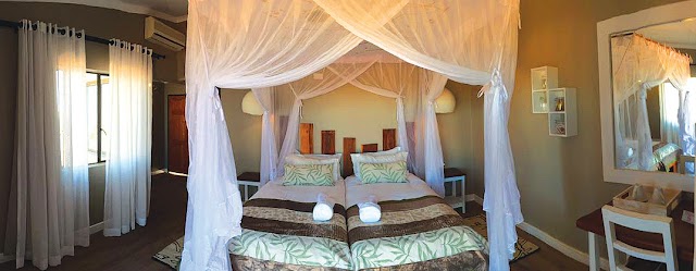 Kalahari Anib Lodge