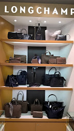 Photo n°10 de LA MAROQUINERIE V.BUATOIS à Villefranche-sur-Saône (Magasin de maroquinerie)