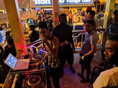Photos of Golden Apple Bar