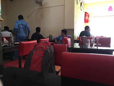 Photos of Zomkey restaurant and bar