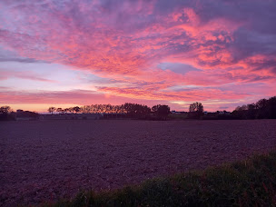 Photo n°26 de Le Bonheur est en Bretagne Chambres d hôtes avec Spa et piscine à la campagne #piscine #spa #hôtels #bretagne à Rouillac (Piscine)