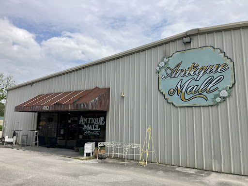 Crossroad Trading Co./antique mall of manchester - Thumbnail