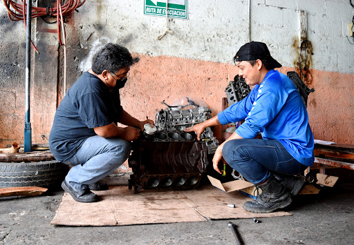 Taller Automotriz El Pájaro