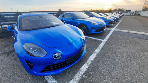 RENAULT RETAIL GROUP